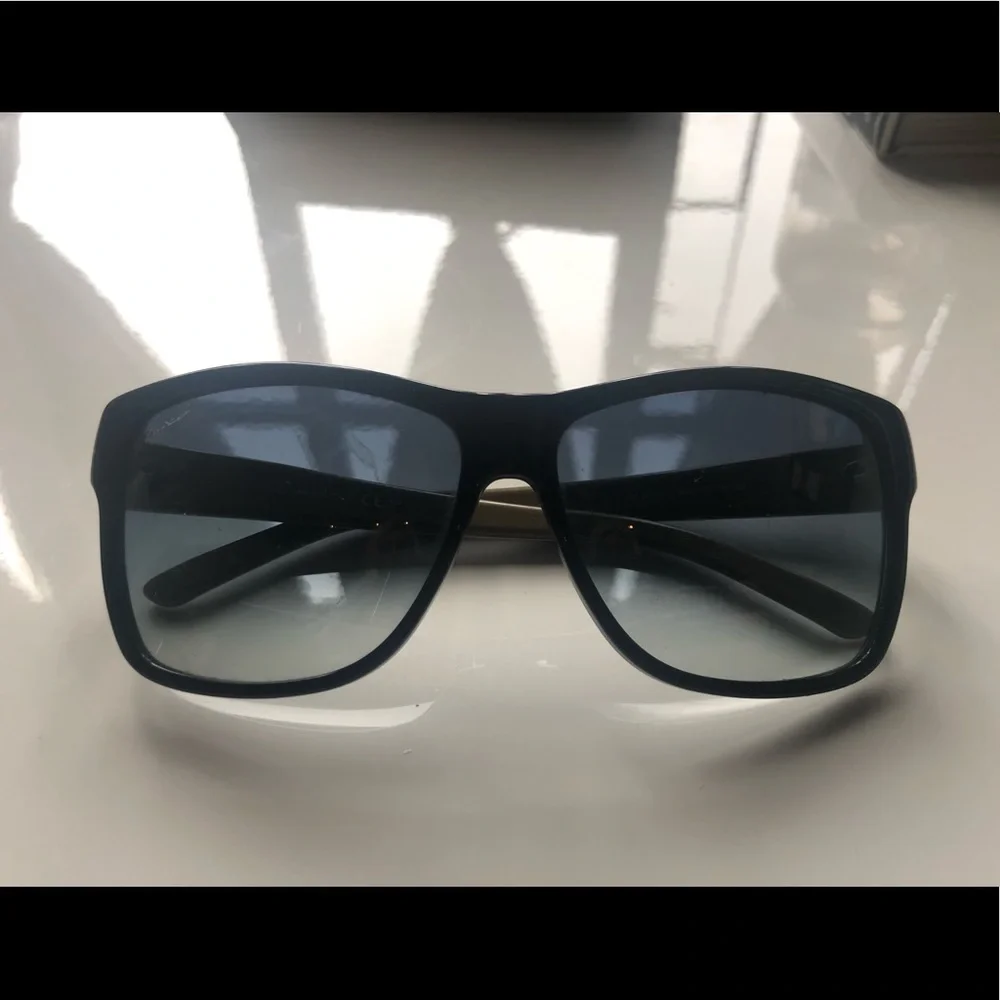 Gucci authentic sunglasses